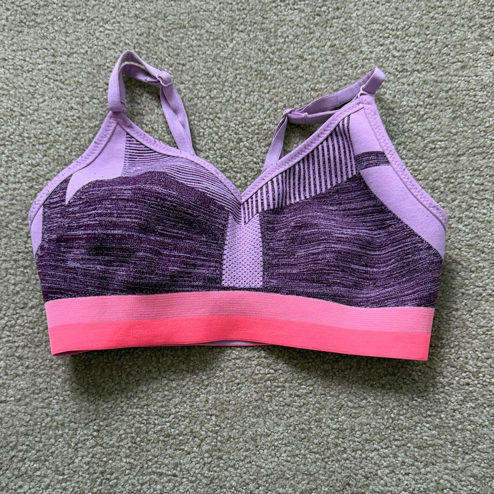 ✨ Nike Purple Heathered & Pink Elastic Band Sports Bra Size Small ✨